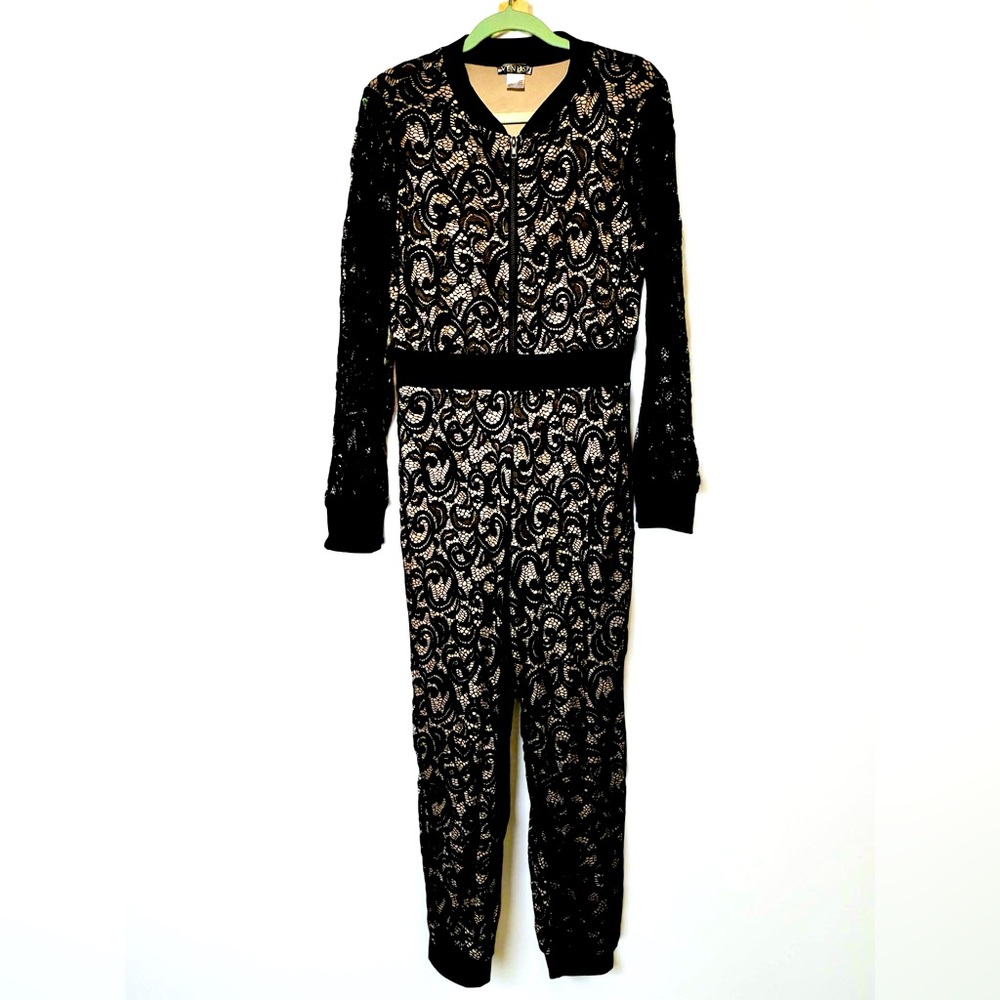 NWOT VENUS Black and Cream Garment - Picture 2 of 6